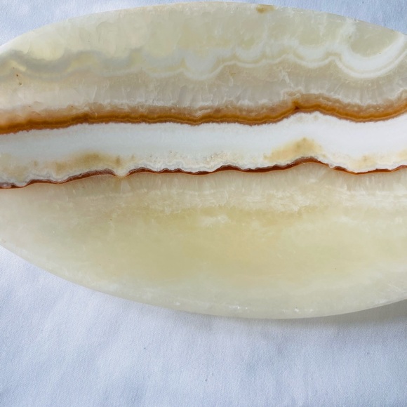 COPY - Vintage Carved Onyx Stone Soap Dish Oval Trinket Dish 8.5” long cream/ t… - Picture 2 of 8